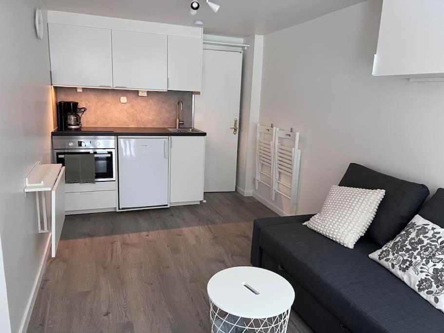 Apartamento Laegenhet Med Egen Ingang. Sundsvall Exterior foto