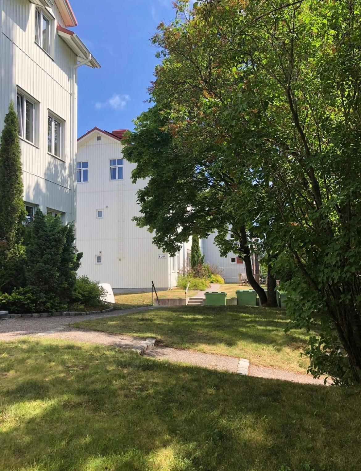 Apartamento Laegenhet Med Egen Ingang. Sundsvall Exterior foto